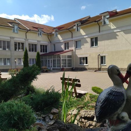 Zhyttedar Ulanov Exteriör bild