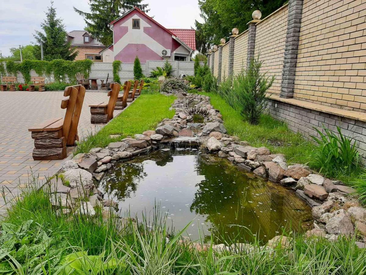 Zhyttedar Ulanov Exteriör bild