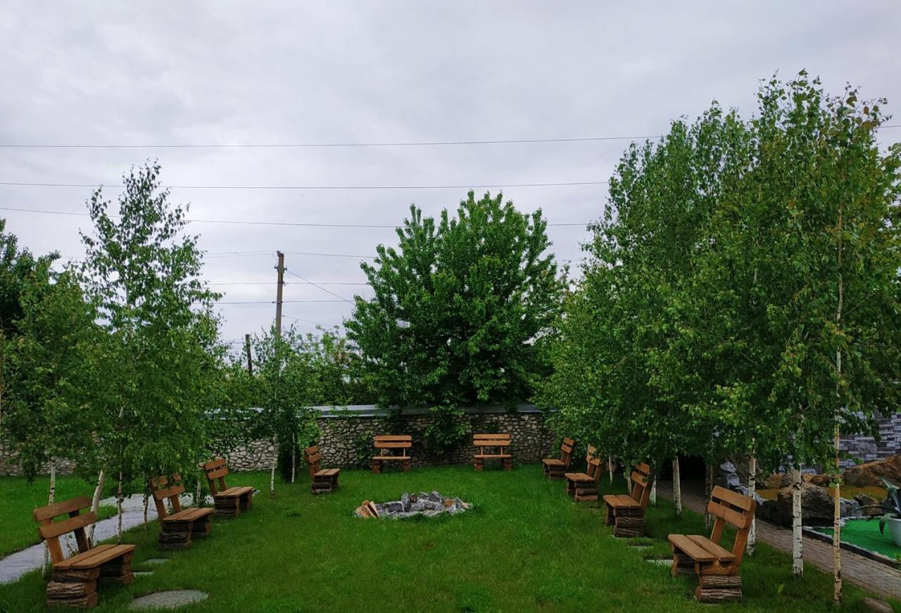 Zhyttedar Ulanov Exteriör bild