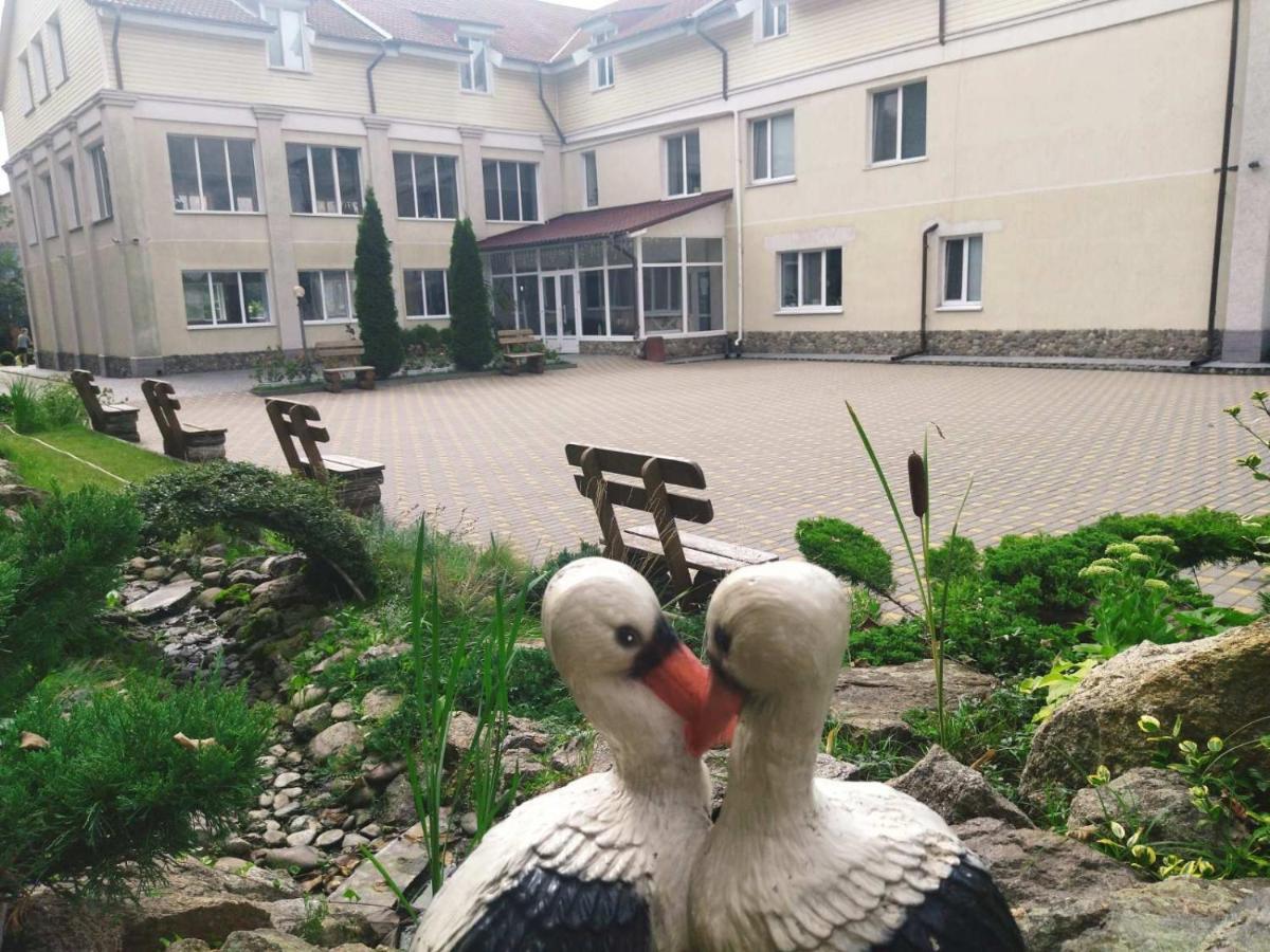 Zhyttedar Ulanov Exteriör bild